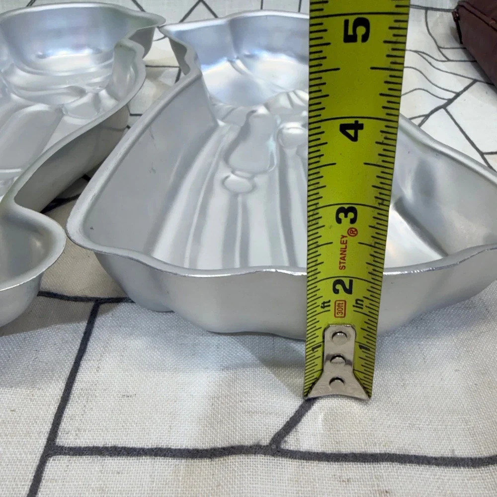 Wilton Cake Pan Set 15